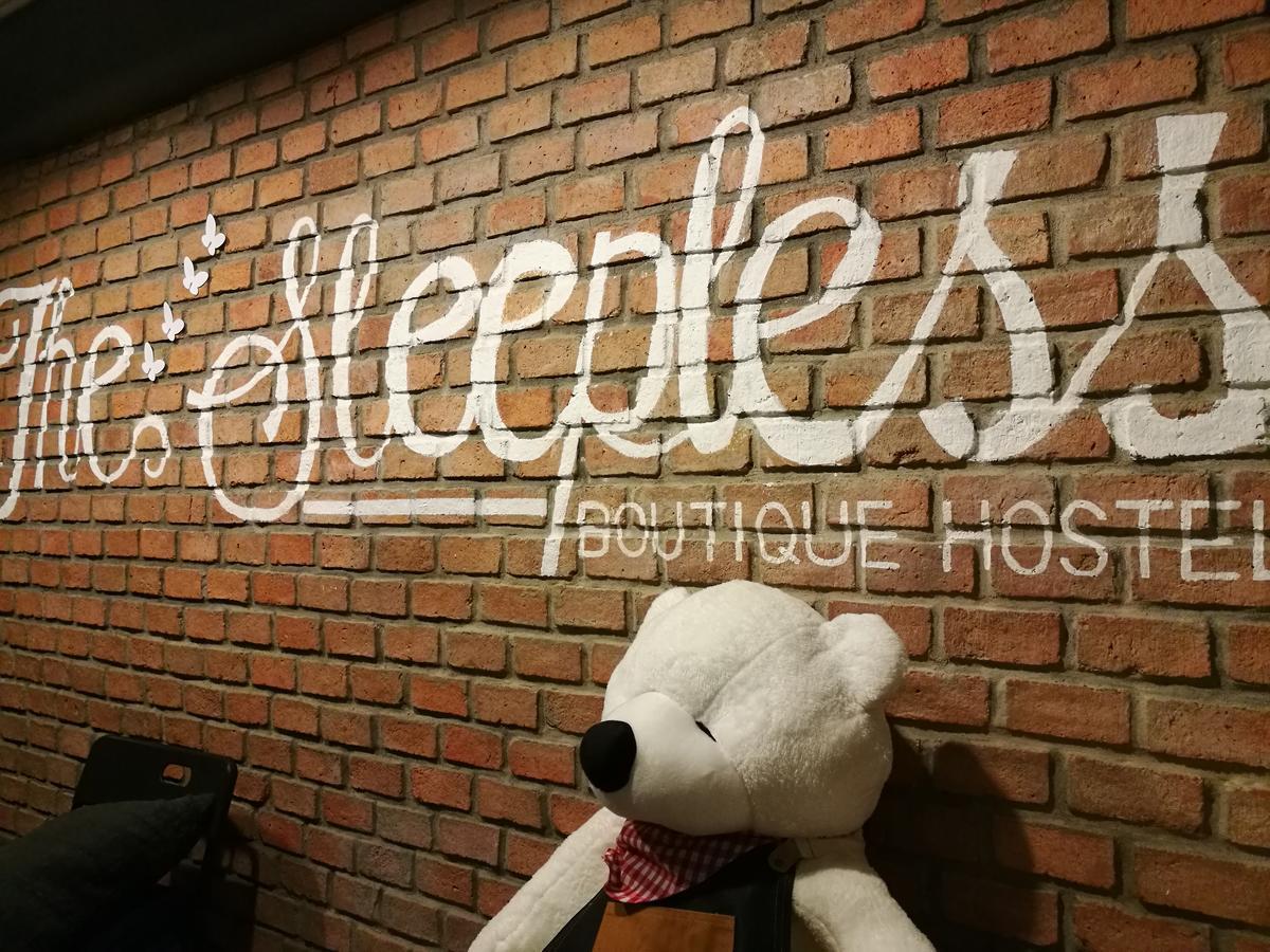 The Sleepless Boutique Hostel Μπανγκόκ Εξωτερικό φωτογραφία