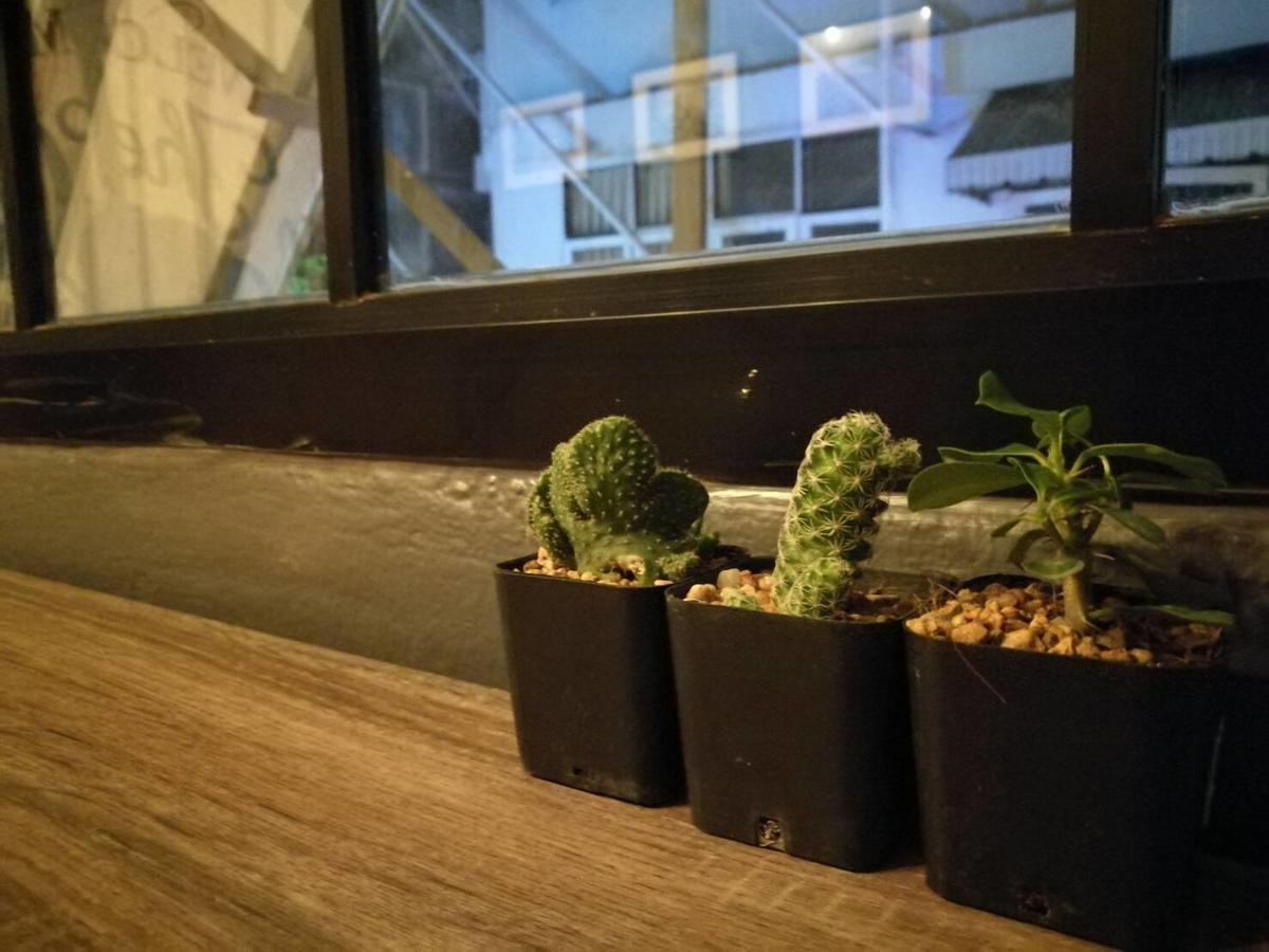 The Sleepless Boutique Hostel Μπανγκόκ Εξωτερικό φωτογραφία