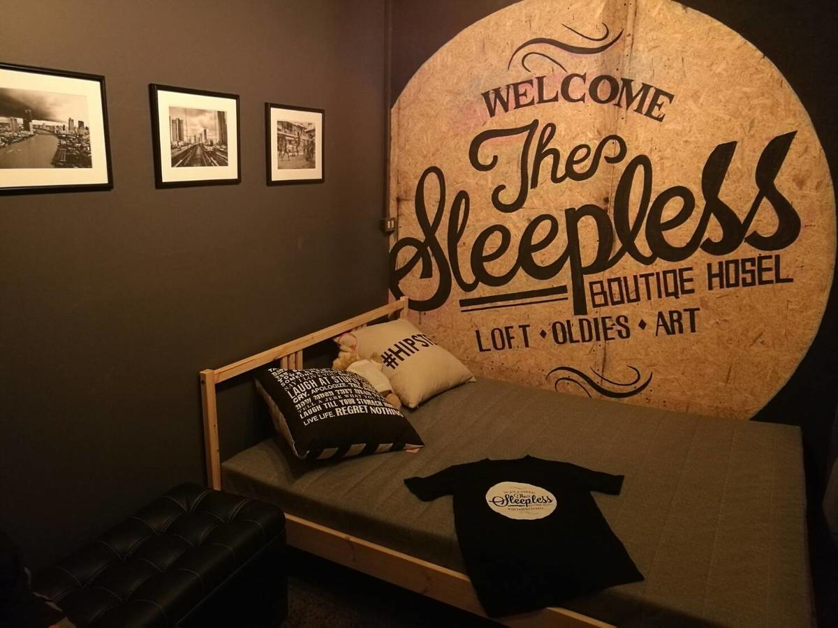 The Sleepless Boutique Hostel Μπανγκόκ Εξωτερικό φωτογραφία