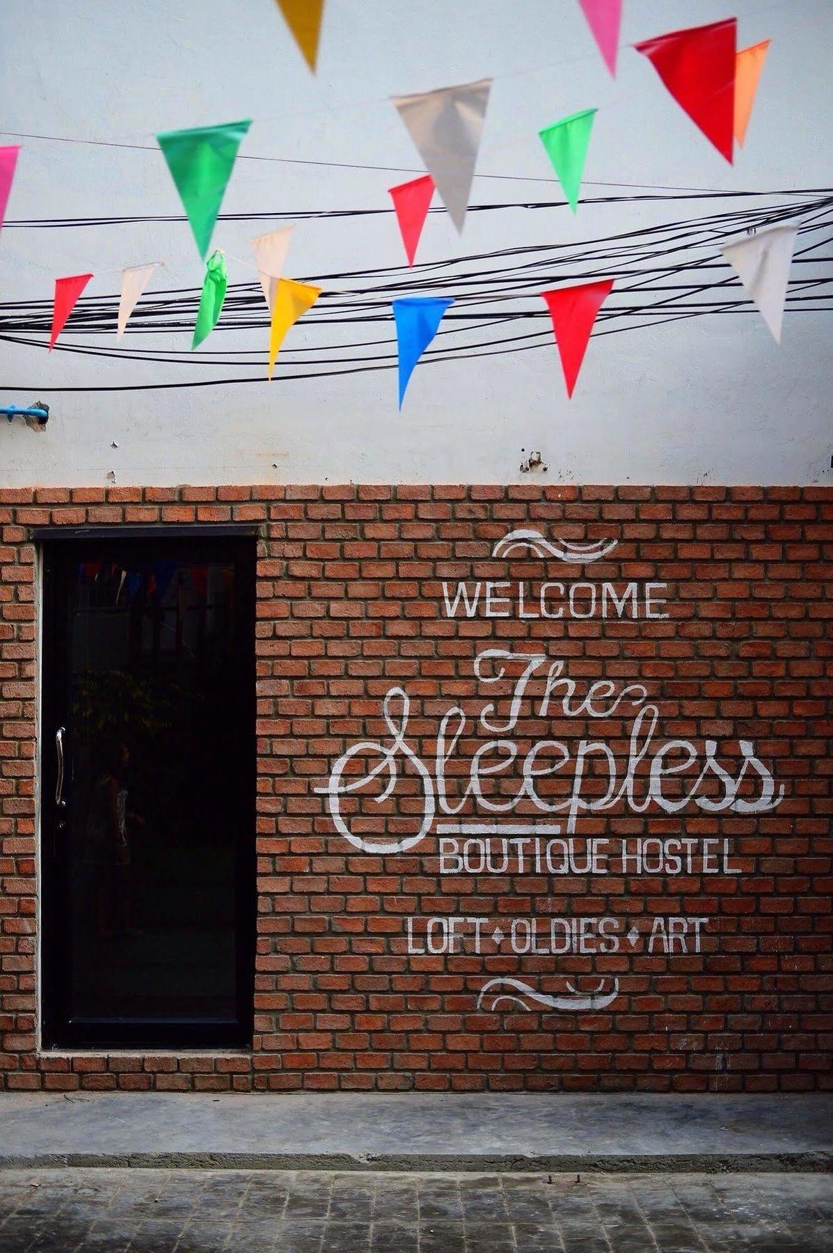 The Sleepless Boutique Hostel Μπανγκόκ Εξωτερικό φωτογραφία