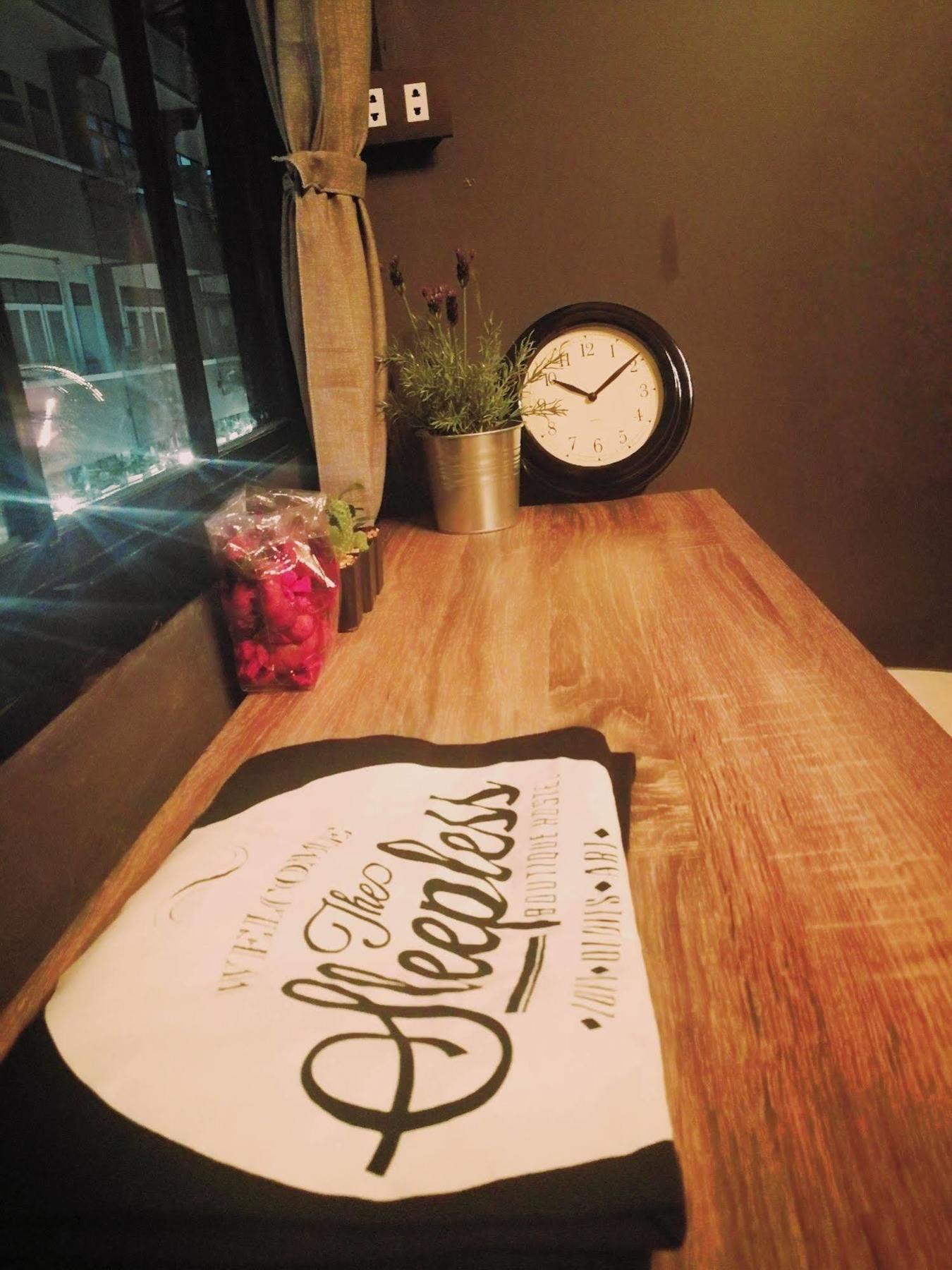 The Sleepless Boutique Hostel Μπανγκόκ Εξωτερικό φωτογραφία